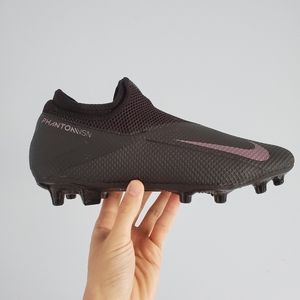 SOLD Nike Phantom VSN Cleats 10.5US *BRAND NEW*